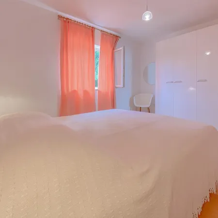 Viviana Damir 4 Novigrad (Istria)